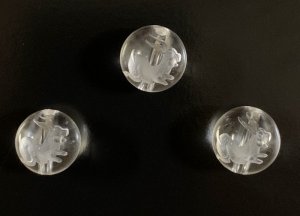 画像3: 天然石彫り水晶卯(うさぎ)12mm玉  5粒セット