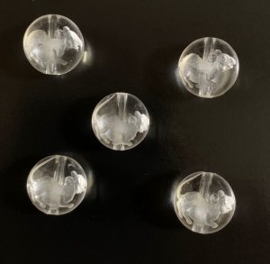 画像1: 天然石彫り水晶子(ねずみ)12mm玉  5粒セット