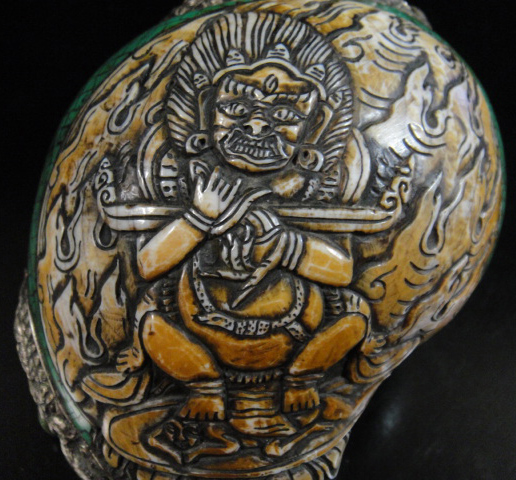 ◇チベット密教法具 法螺貝シャンカ製マハーカーラ